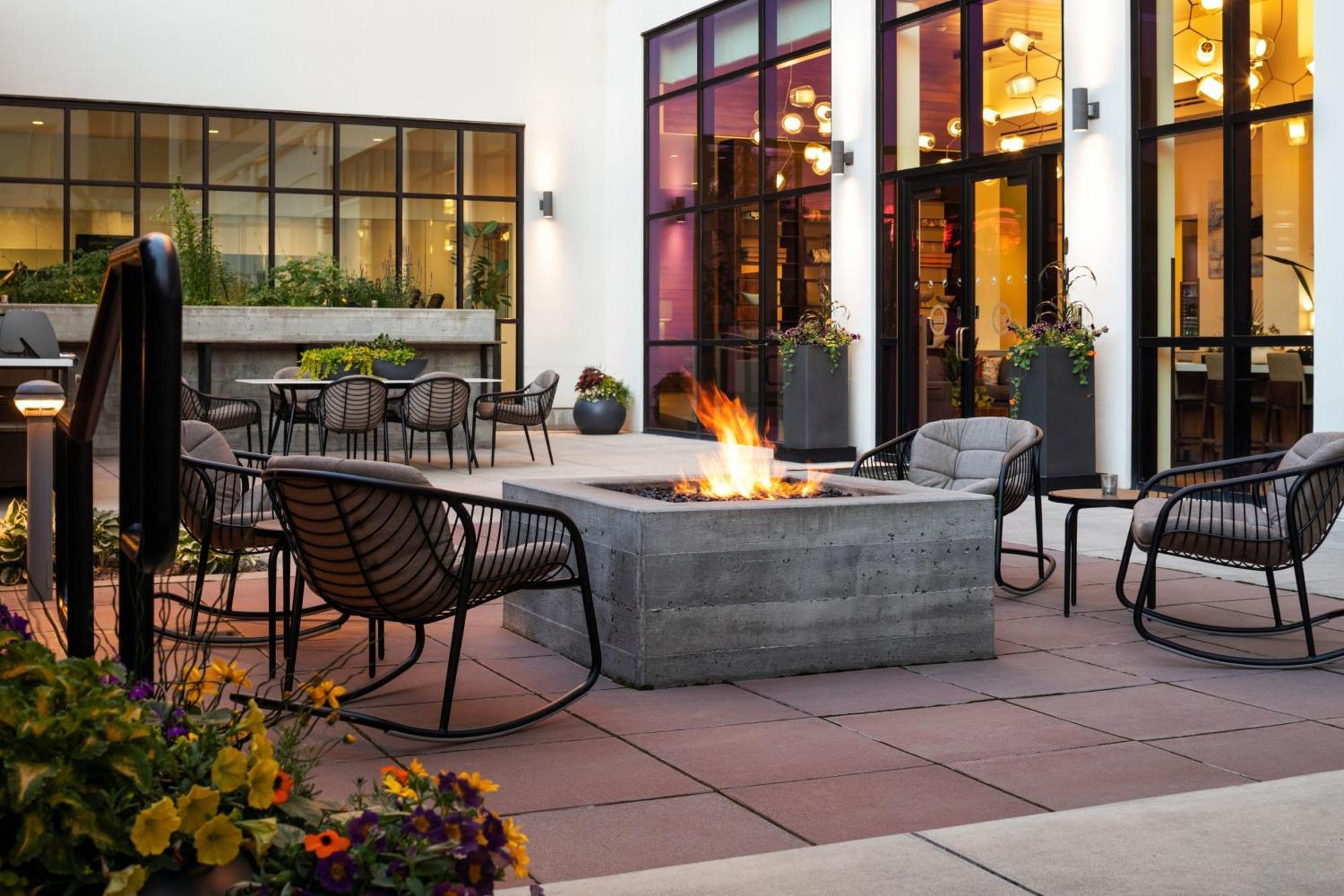 Element Bozeman Hotel Екстериор снимка